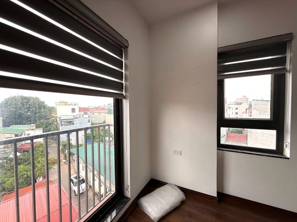 Bán nhà ngõ 565 Bát Khối, Cự Khối, 6 tầng, DT 35m2, MT 3.85m, 3PN, có gara ô tô, 2025