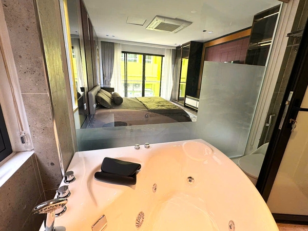 Bán nhà phân lô Nguyễn Văn Cừ, Gia Thụy, 8 tầng, DT 47m2, MT 4m, 4PN, Full nội thất