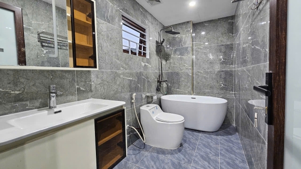 Bán nhà Ngõ 206 Cổ Linh, gần Aeon Mall, 7 tầng, DT 80m2, MT 5m, 4PN, Full nội thất