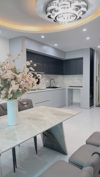 Bán nhà phố Hồng Tiến, Bồ Đề, 7 tầng, DT 68m2, MT 4m, 4PN, thang máy, gara ô tô