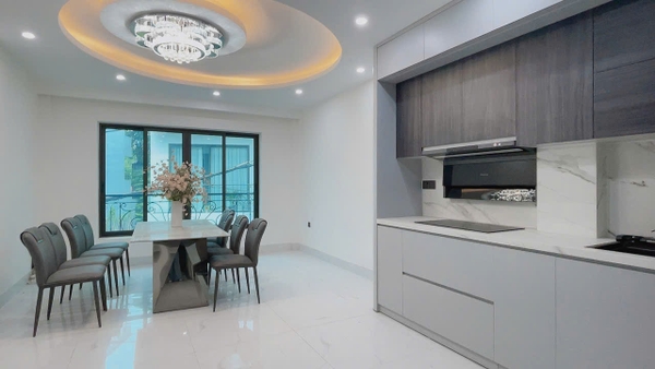 Bán nhà phố Hồng Tiến, Bồ Đề, 7 tầng, DT 68m2, MT 4m, 4PN, thang máy, gara ô tô