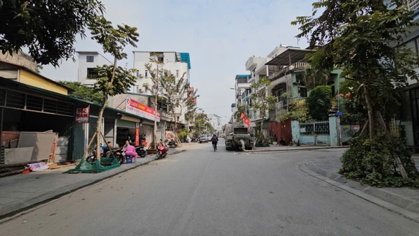 Bán đất mặt ngõ 201 Phúc Lợi, DT 45m2, MT 3.7m, đường 11m, tiện kinh doanh, ĐÃ BÁN