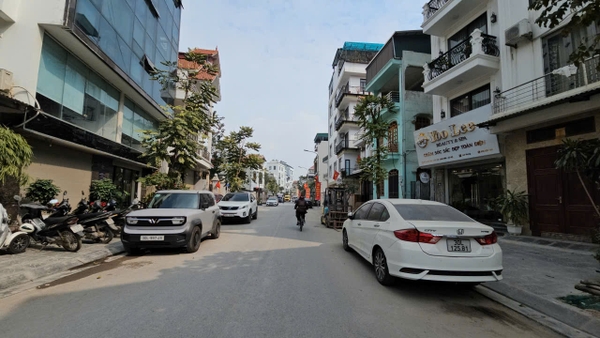 Bán đất mặt ngõ 201 Phúc Lợi, DT 45m2, MT 3.7m, đường 11m, tiện kinh doanh, ĐÃ BÁN