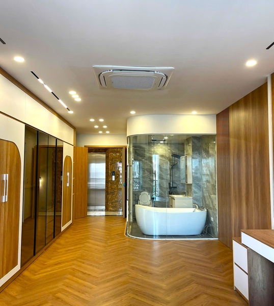 Bán nhà phân lô Thạch Bàn, 7 tầng, DT 58m2, MT 4.3m, 4PN, full nội thất, có thang máy,