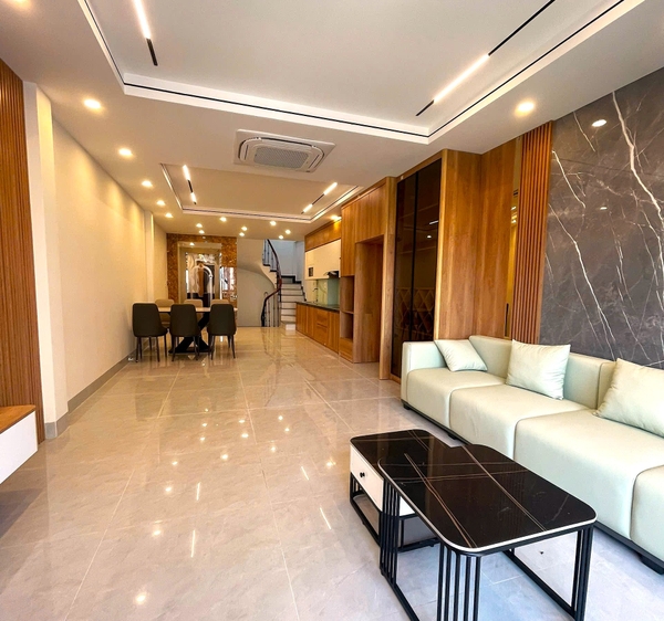 Bán nhà phân lô Thạch Bàn, 7 tầng, DT 58m2, MT 4.3m, 4PN, full nội thất, có thang máy,