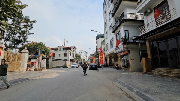 Bán đất mặt ngõ 201 Phúc Lợi, DT 45m2, MT 3.7m, đường 11m, tiện kinh doanh, ĐÃ BÁN