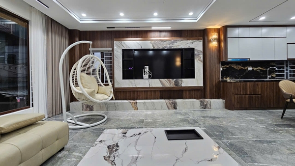 Bán nhà Ngõ 206 Cổ Linh, gần Aeon Mall, 7 tầng, DT 80m2, MT 5m, 4PN, Full nội thất