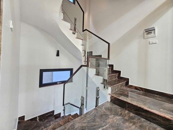 Bán nhà phố Gia Thượng, Ngọc Thụy, 7 tầng, DT 50m2, MT 4.5m, 3PN, SĐCC, ĐÃ BÁN