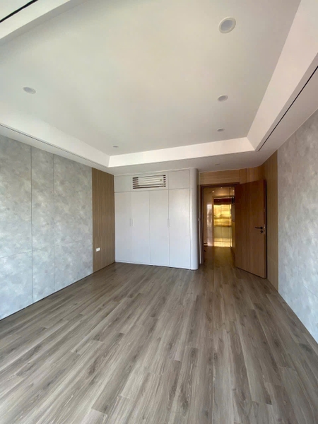 Bán đất phố Bát Khối, gần cầu Vĩnh Tuy, 6 tầng, DT 50m2, MT 4.8m, có thang máy, gara ô tô