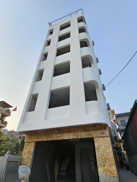 Bán nhà mặt ngõ Cổ Linh, Thạch Bàn, 8 tầng, DT 62m2, MT 6.5m, 5PN, tiện kinh doanh