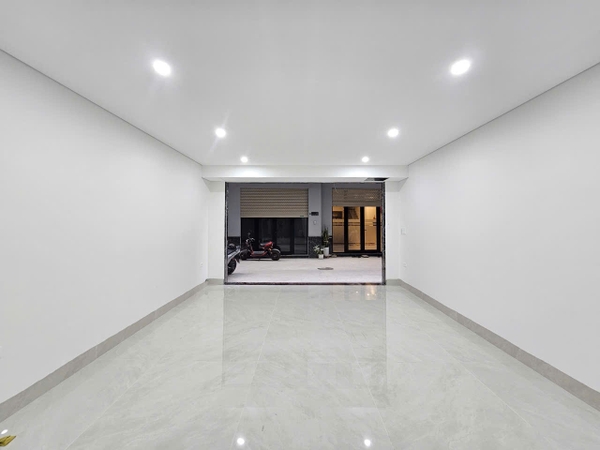 Bán nhà phố Gia Thượng, Ngọc Thụy, 7 tầng, DT 50m2, MT 4.5m, 3PN, SĐCC, ĐÃ BÁN