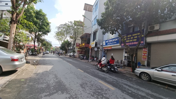 Bán nhà mặt phố Vũ Xuân Thiều, DT 90m2, MT 7m, Lô góc, tiện kinh doanh, buôn bán