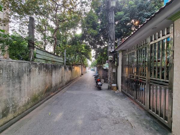 Bán đất Phúc Lợi, gần Trường Lê Quý Đôn, DT 47m2, MT 3.5m, ô tô 7 chỗ đi qua, 2024