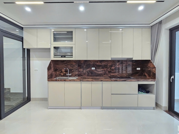 Bán nhà phố Gia Thượng, Ngọc Thụy, 7 tầng, DT 50m2, MT 4.5m, 3PN, SĐCC, ĐÃ BÁN