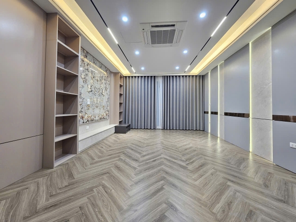 Bán nhà phố Gia Thượng, Ngọc Thụy, 7 tầng, DT 50m2, MT 4.5m, 3PN, SĐCC, ĐÃ BÁN