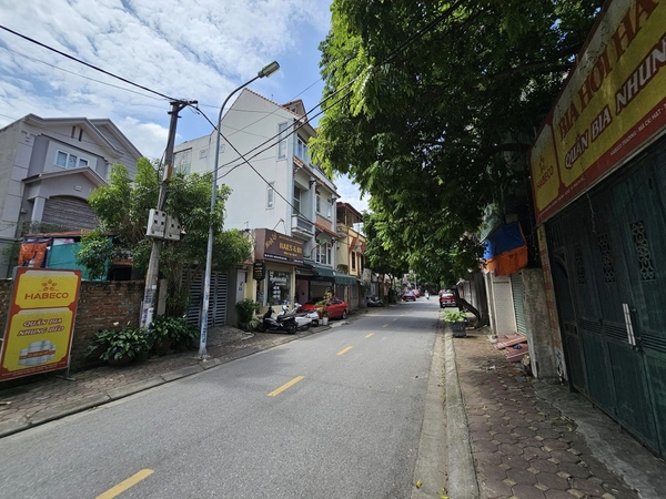 Bán nhà mặt ngõ phố Sài Đồng, DT 100m2, MT 6m, đường 8m, tiện kinh doanh, 2024