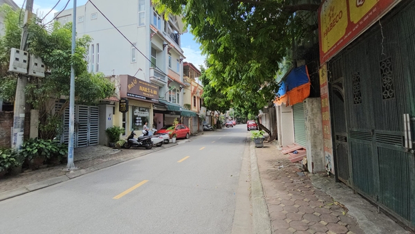 Bán nhà mặt ngõ phố Sài Đồng, DT 100m2, MT 6m, đường 8m, tiện kinh doanh, 2024
