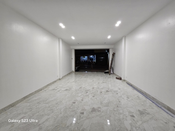 Bán nhà phố Cổ Linh, Thạch Bàn, Nhà 6 tầng, DT 50m2, MT 4.5m, có thang máy, gara ô tô