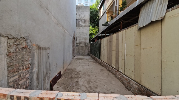 Bán đất Ngõ 42 phố Sài Đồng, DT 46m2, MT 3.1m, ngõ thông, ô tô 7 chỗ đi qua, 2025