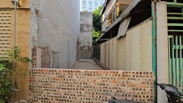 Bán đất Ngõ 42 phố Sài Đồng, DT 46m2, MT 3.1m, ngõ thông, ô tô 7 chỗ đi qua, 2025