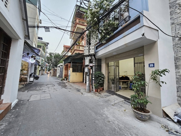 Bán đất mặt ngõ phố Trạm, gần cầu Vĩnh Tuy, DT 80m2, MT 4m, ngõ thông, ô tô vào nhà