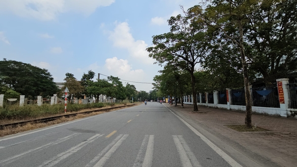 Bán đất đấu giá Thượng Thanh, gần Trường Lý Thượng Kiệt, DT 240m2, MT 12m, đường 13m,