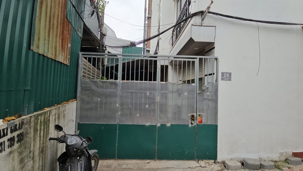 Bán nhà phố Bát Khối, Cự Khối, 5 tầng, DT 38m2, MT 3.2m, 4PN, ô tô đỗ cửa, SĐCC, 2024