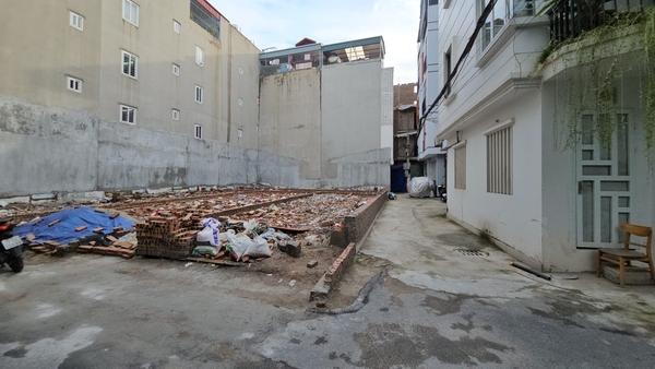 Bán đất đường Ngọc Thụy, gần Trường Việt Pháp, DT 79m2, MT 5m, ô tô tránh nhau, 2026