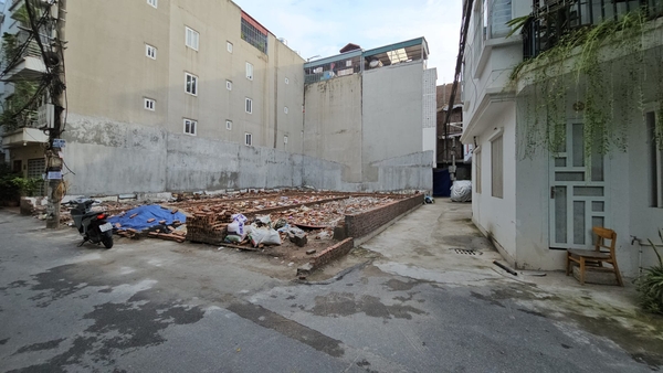 Bán đất đường Ngọc Thụy, gần Trường Việt Pháp, DT 79m2, MT 5m, ô tô tránh nhau, 2026