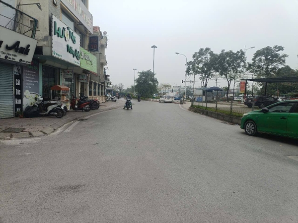 Bán đất mặt ngõ phố Cổ Linh, Thạch Bàn, DT 65m2, MT 4m, đường 6m, ô tô tránh nhau, 2026