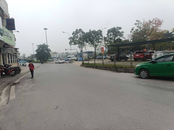 Bán đất mặt ngõ phố Cổ Linh, Thạch Bàn, DT 65m2, MT 4m, đường 6m, ô tô tránh nhau, 2026