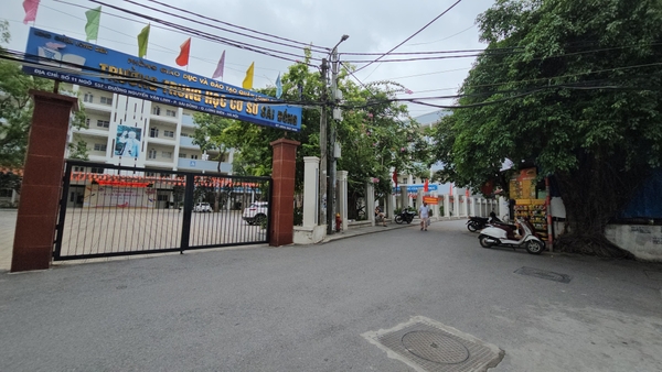 Bán nhà Ngõ 42 Sài Đồng, 7 tầng, DT 65m2, MT 5m, 4PN, full nội thất, thang máy, gara