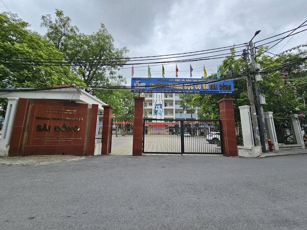 Bán nhà Ngõ 42 Sài Đồng, 7 tầng, DT 65m2, MT 5m, 4PN, full nội thất, thang máy, gara