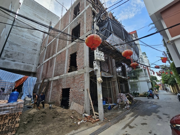 Bán đất đường Ngọc Thụy, gần Trường Việt Pháp, DT 79m2, MT 5m, ô tô tránh nhau, 2026
