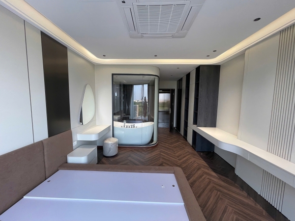 Bán nhà phố Cự Khối, view hồ Cự Khối, 7 tầng, DT 57m2, MT 4m, 4PN, full nội thất, 2026