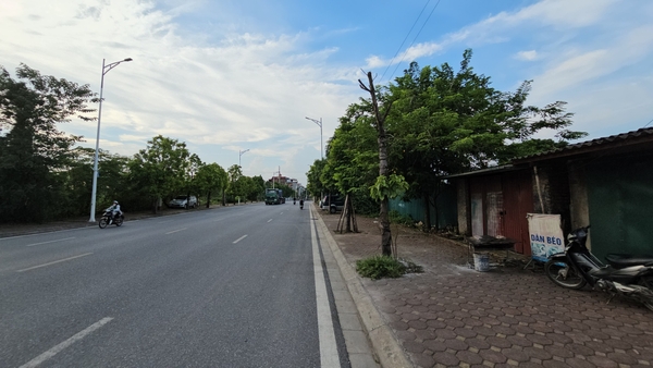 Bán đất mặt đường Ỷ Lan, Thuận An, DT 100m2, MT 5m, đường 22m, SĐCC, 16,5 tỷ