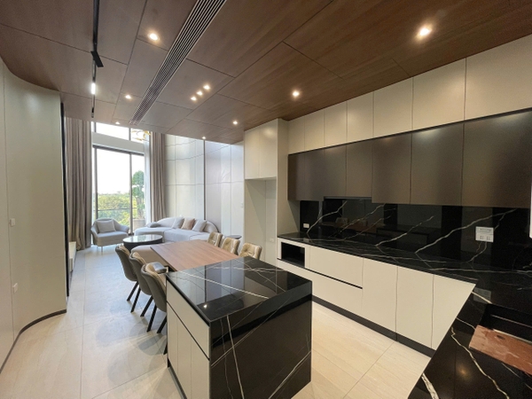 Bán nhà phố Cự Khối, view hồ Cự Khối, 7 tầng, DT 57m2, MT 4m, 4PN, full nội thất, 2026