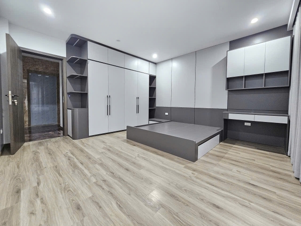 Bán nhà phố Gia Thượng, Ngọc Thụy, 7 tầng, DT 50m2, MT 4.5m, 3PN, SĐCC, ĐÃ BÁN