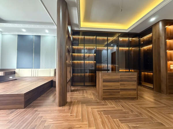 Bán nhà mặt phố khu Sài Đồng, 7 tầng, DT 80m2, MT 4.35m, 3PN, tiện kinh doanh, 2026