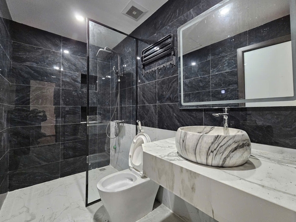 Bán nhà Ngõ 206 phố Cổ Linh, gần Aeon Mall, 7 tầng, DT 58m2, MT 4.5m, 4PN, 2026