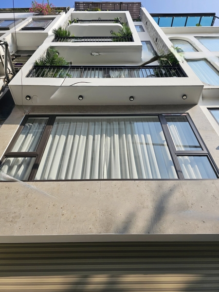 Bán nhà 7 tầng phân lô 918 Phúc Đồng, DT 85m2, MT 5m, 4PN, thang máy, gara ô tô