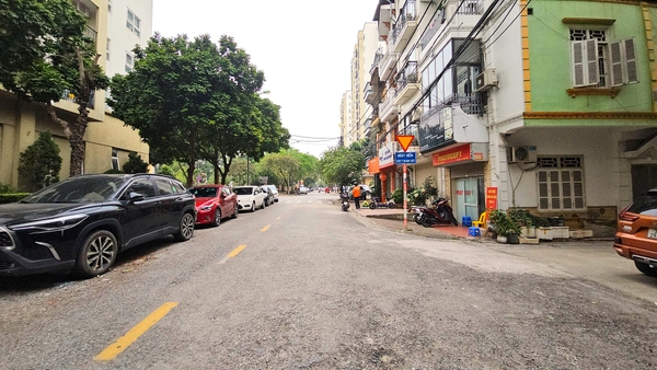 Bán nhà phân lô Nguyễn Văn Cừ, Gia Thụy, 5 tầng, DT 41m2, MT 4m, 4PN, SĐCC, 2026