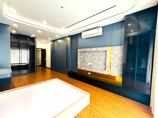 Bán nhà phân lô phố Thanh Am, Việt Hưng, 6 tầng, DT 50m2, MT 4m, 4PN, full nội thất, đường 10m