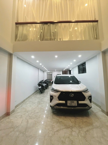 Bán nhà phố Ngọc Lâm, gần Mipec, 7 tầng, DT 50m2, MT 4m, 3PN, full nội thất, 2024