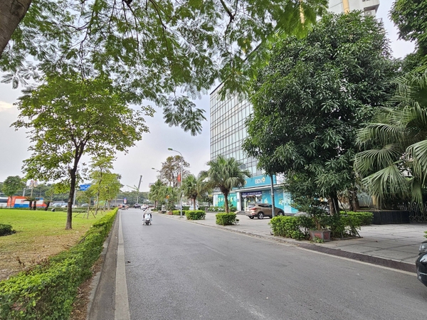 Bán nhà mặt ngõ Sài Đồng, gần Hapro, 6 tầng, DT 53m2, MT 4.15m, 3PN, Lô góc, 2026