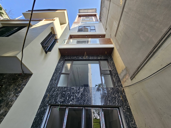 Bán nhà phố Lâm Du, Bồ Đề, 7 tầng, DT 53m2, MT 4m, 4 phòng ngủ, có thang máy ĐÃ BÁN