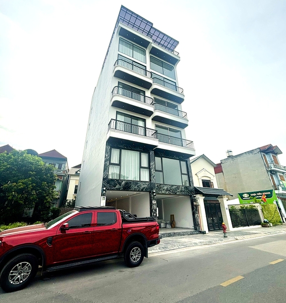 Bán nhà mặt phố Viên Chiếu, Phúc Lợi, 7 tầng, DT 76m2, MT 4,5m, tiện kinh doanh, văn phòng
