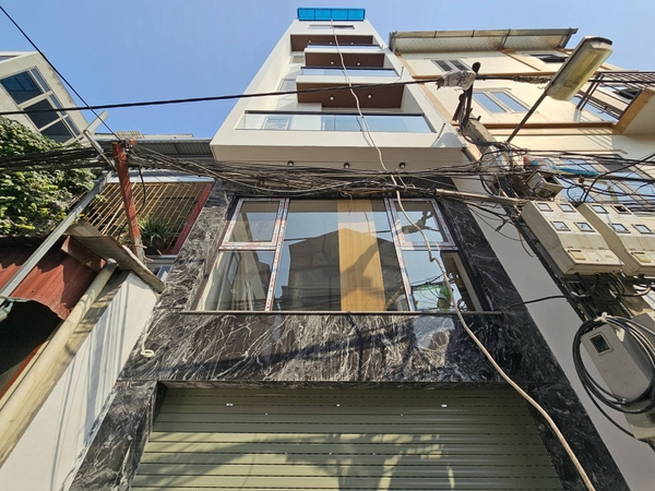 Bán nhà phố Nguyễn Lam, gần chợ Phúc Đồng, 7 tầng, DT 40m2, MT 4m, 4PN, thang máy