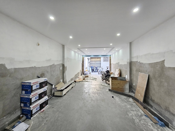 Bán nhà mặt ngõ Bát Khối, Cự Khối, 7 tầng, DT 72m2, MT 4.5m, 4PN, tiện kinh doanh, VP