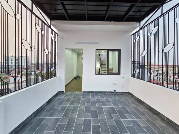 Bán nhà phố Nguyễn Văn Cừ, Gia Thụy, 7 tầng, DT 48m2, MT 4m, 4PN, thang máy, gara ô tô